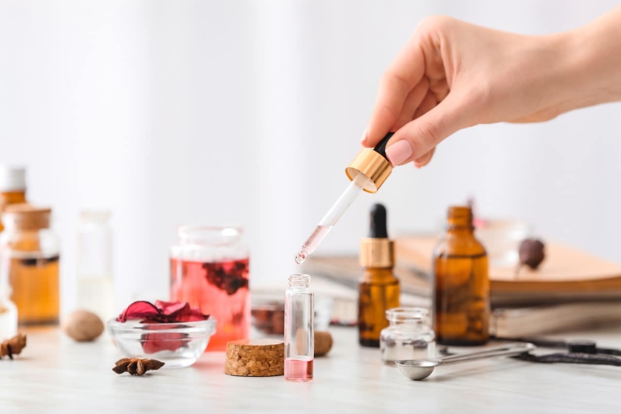 Aroma Chemicals Supplier & Trader in India | Rangsarjan